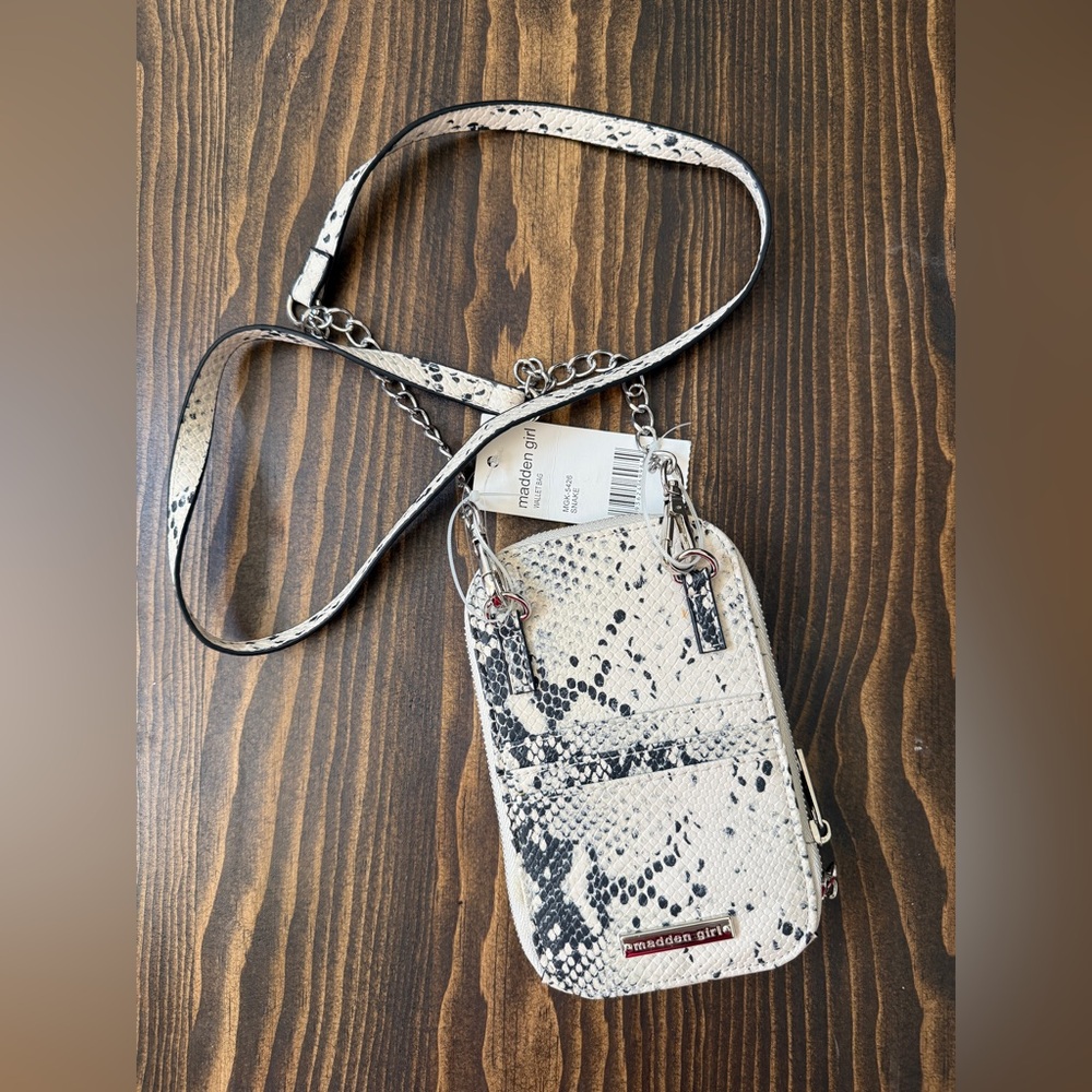Madden Girl Black and White Crossbody Phone Bag